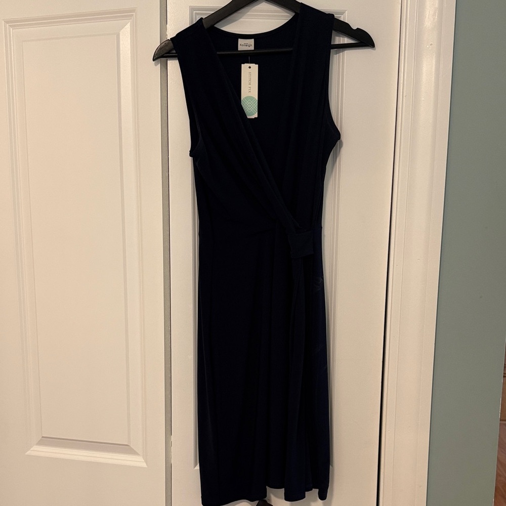 Kaileigh navy  Faux-Wrap Midi Dress